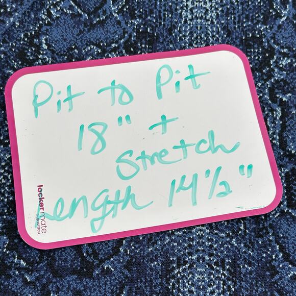 BCBG Maxazria Halter Neck Crop Top XL Blue Black Snakeskin Print Y2K Aesthetic - Picture 6 of 6